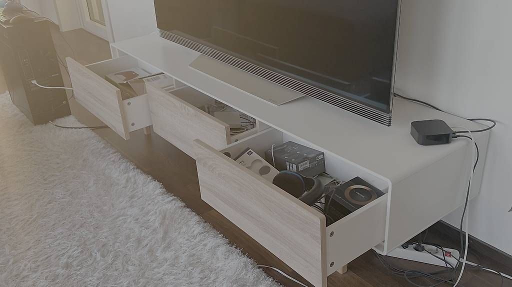 TV Möbel: TV Möbel – Gebraucht aus Zurich von ouphi 2