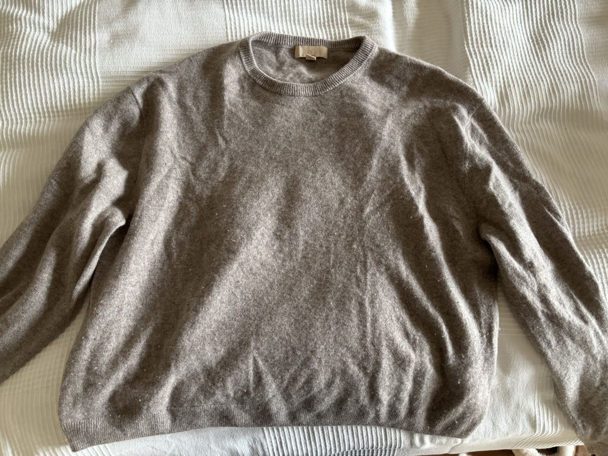 H&M Maglioni & Felpe: Kaschmir Pullover von H&M Premium greige – Usato da Winkel venduto da Zimtguetzli 1