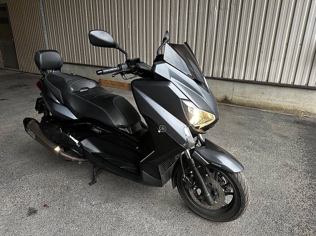 Scooter: Yamaha X-MAX 400 ligne akrapovic  – Usato da Yverdon les bains venduto da Tquad1400