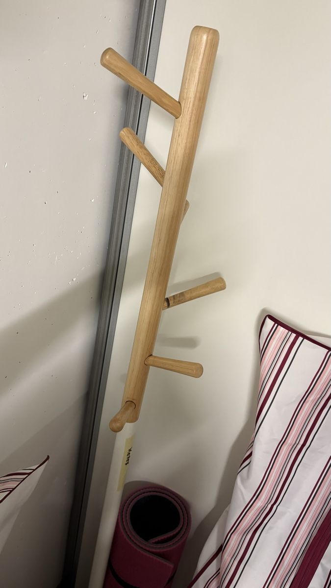 Sonstige Dekorationen & Accessoires: Kleiderständer Holz – Gebraucht aus Schübelbach von sel_hr5w 2