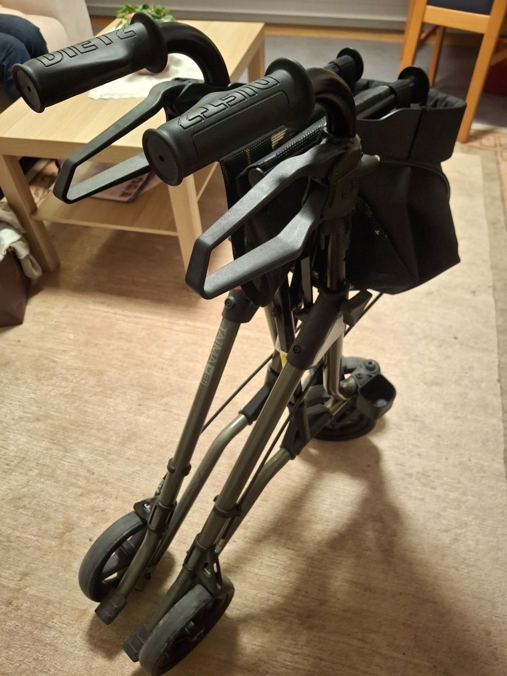 Gehhilfen: Rollator Taima M – Neu (gemäss Beschreibung) aus Rudolfstetten von Schnaub 7