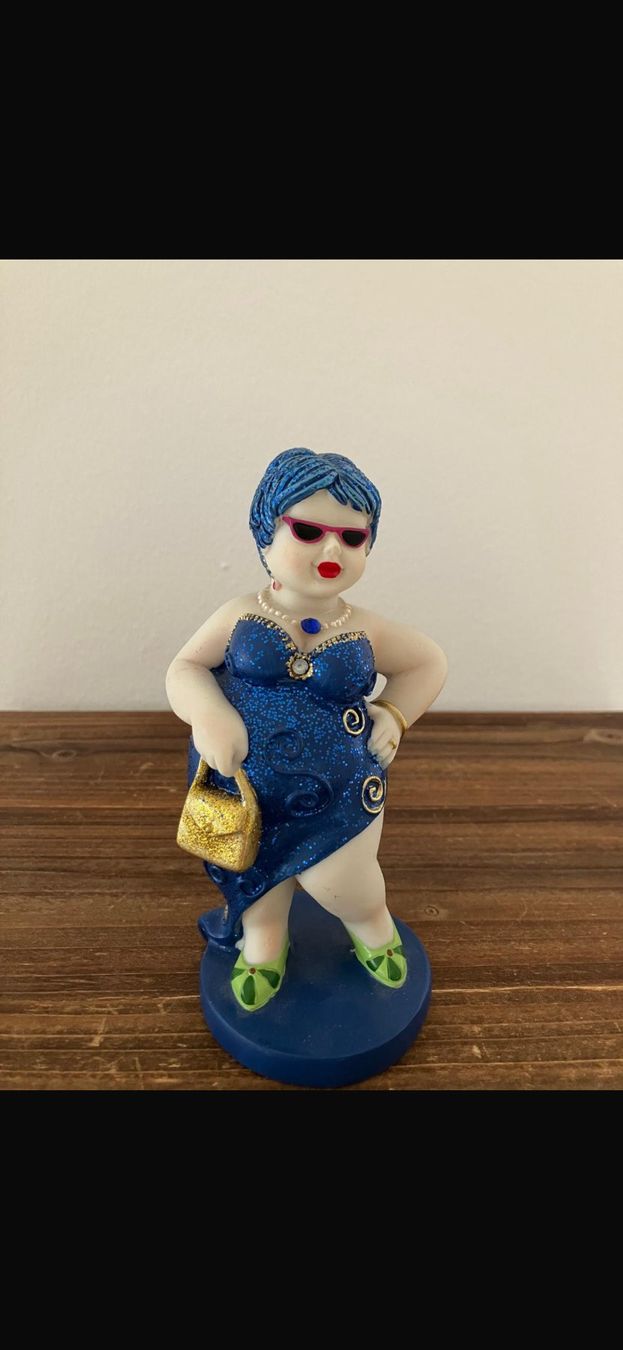 Statuette: Mollige Dame **Shopping Queen** – Usato da Allenwinden venduto da Obalu