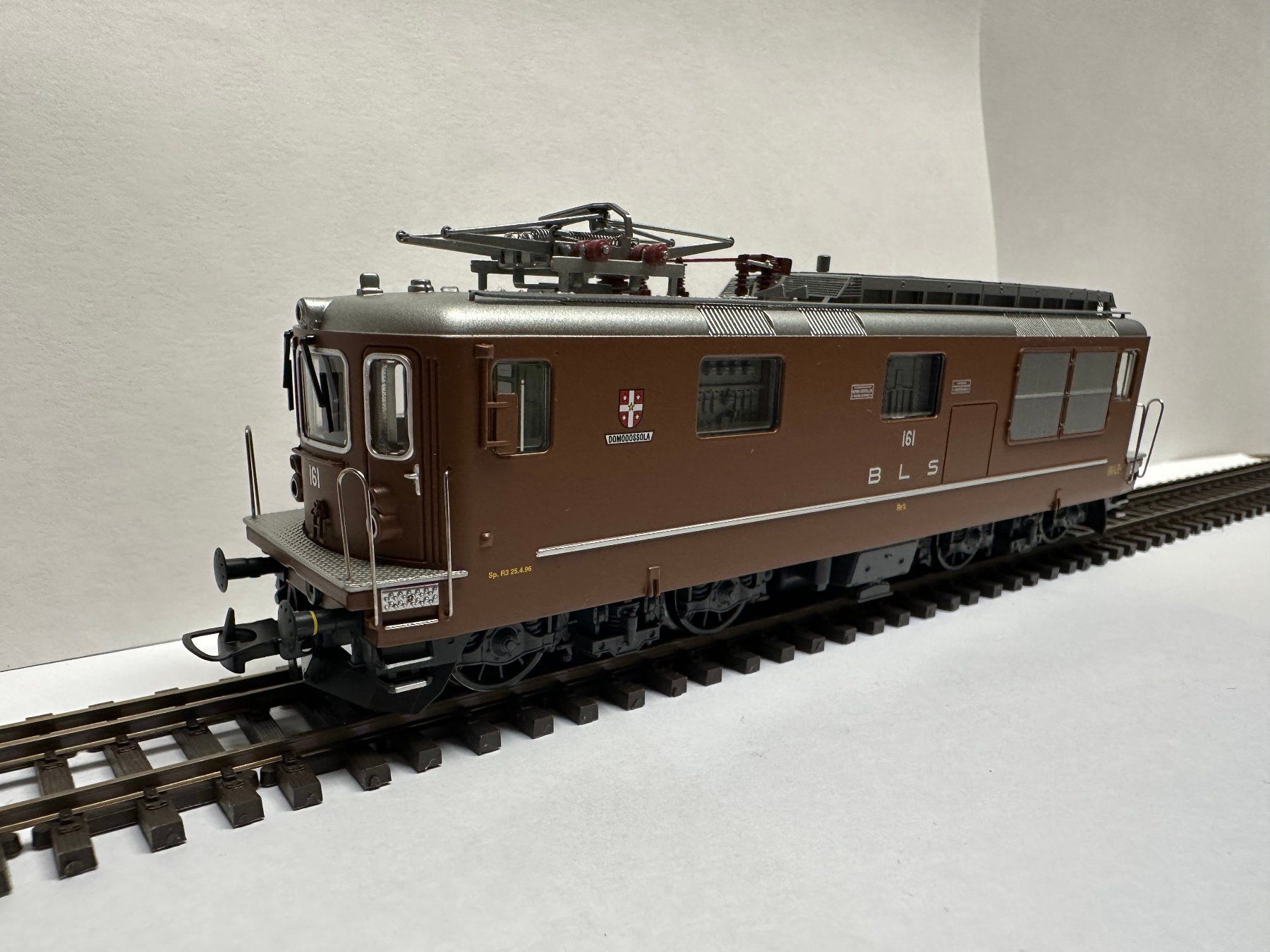 Rivarossi Modellini di ferrovie: Rivarossi - BLS Re 4/4 161 "Domodossola" - DC Digital – Usato da Domat/Ems venduto da mmx4001 1
