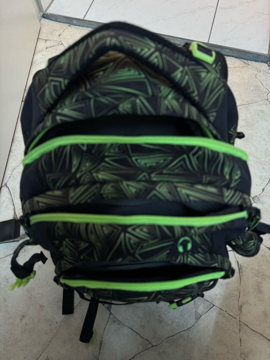 Satch Kindertaschen: Satch Schulrucksack schwarz neongelb guter Zustand – Gebraucht aus Schneisingen von Snaggy 1
