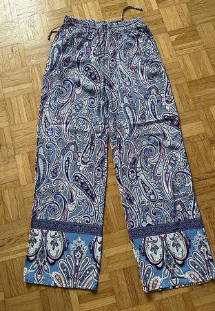 Sommerhose leicht mit Paisleymuster Gr. M