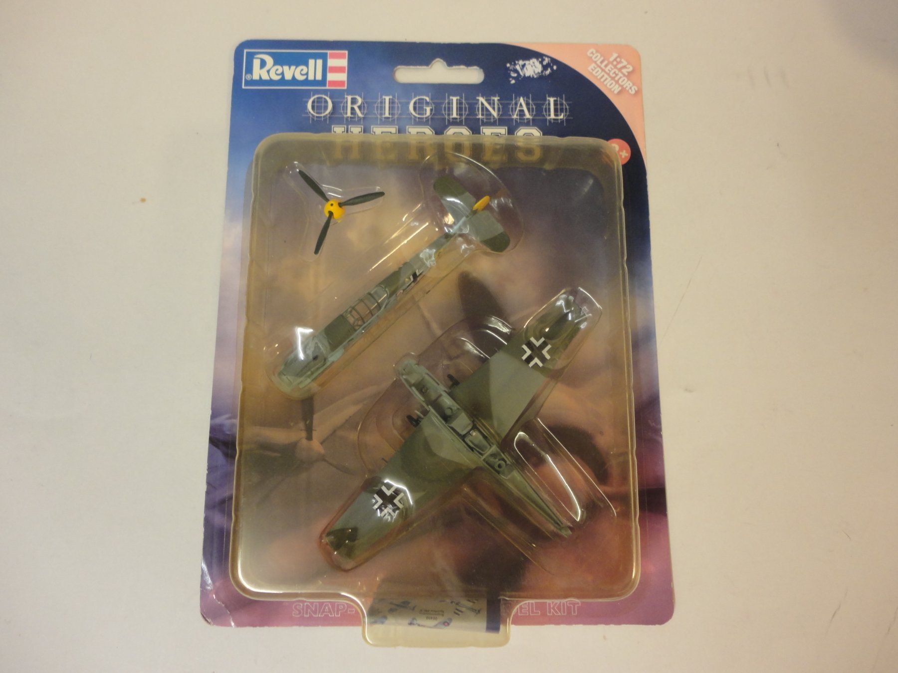 Revell Modellbausätze & Standmodelle: Revell Modellbausatz Messerschmitt Bf109E – Neu und originalverpackt aus Horgen von RcModell 1