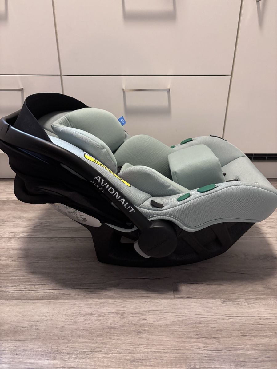 Seggiolini per auto: Avionaut Pixel Pro 2.0C mint – Usato da Lachen SZ venduto da laticsv 1