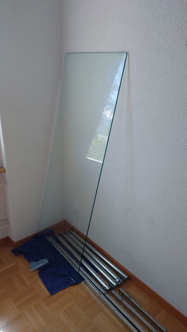 Scrivanie: Schreibtisch mit Glasplatte – Usato da Gwatt (Thun) venduto da mar_2rrg 3