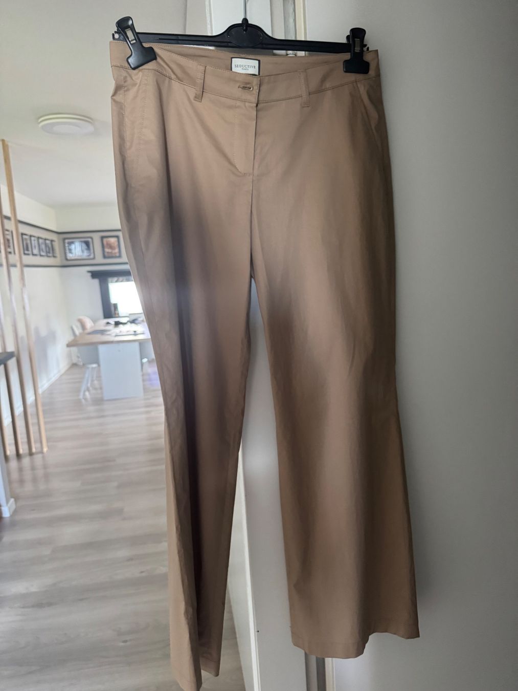 Hosen: Damen Hose 38 Seductive Hose – Gebraucht aus zürich von dalia06