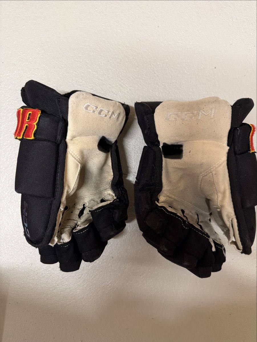 Ccm Handschuhe & Handstulpen: Hockeyhandschuh – Gebraucht aus Zollikofen von nina_7njp 1