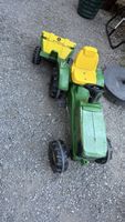 Traktor und Anhänger