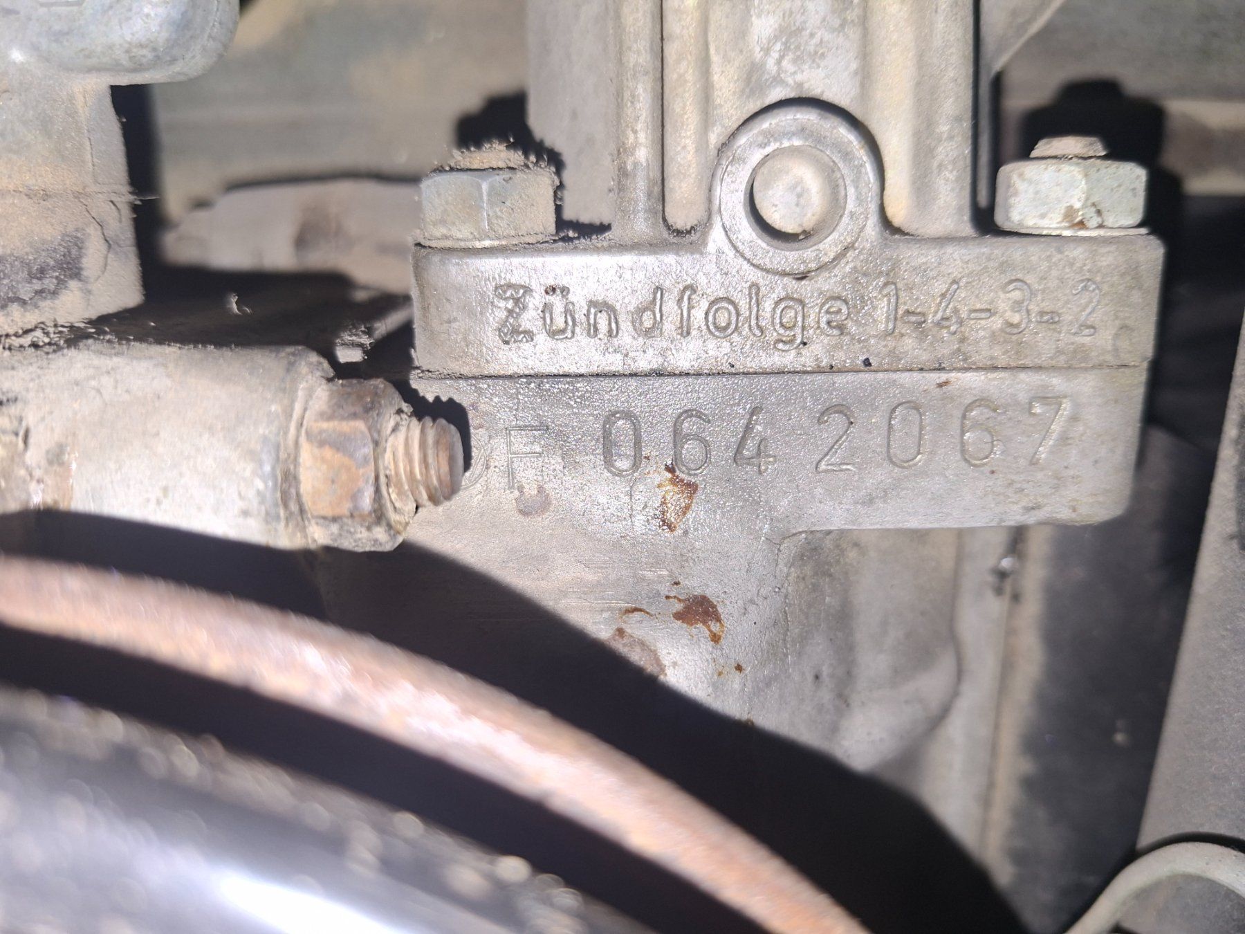 VW Tutti pezzi di ricambio auto: VW Käfer Motor – Usato da Schüpfheim venduto da Ireib0 2
