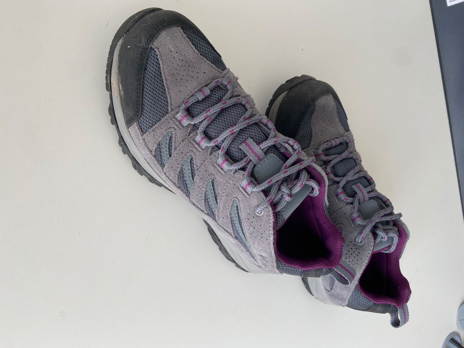 Scarpe da donna: Colombia wanderschuhe – Usato da Volketswil venduto da DeAngela