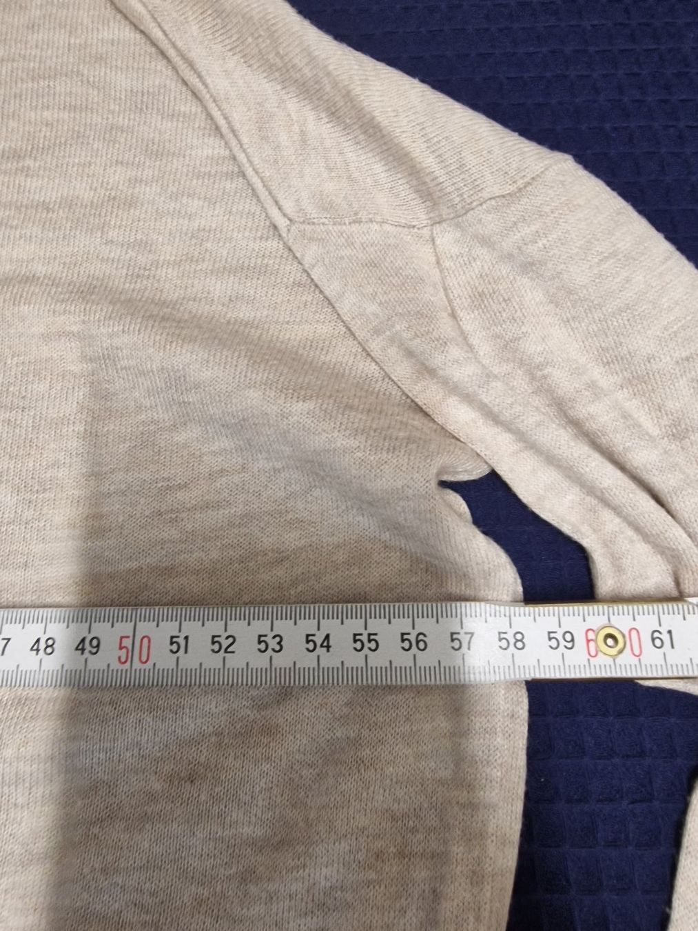 H&M Maglioni & Felpe: Damen Pullover H&M Basic beige guter Zustand – Usato da Meierskappel venduto da HeartWear 2