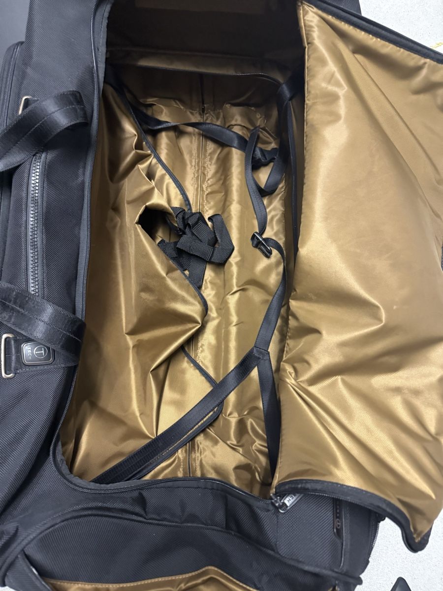 Tumi Sacs: Tumi Rolltasche – D'occasion à winterthur par lx138 2