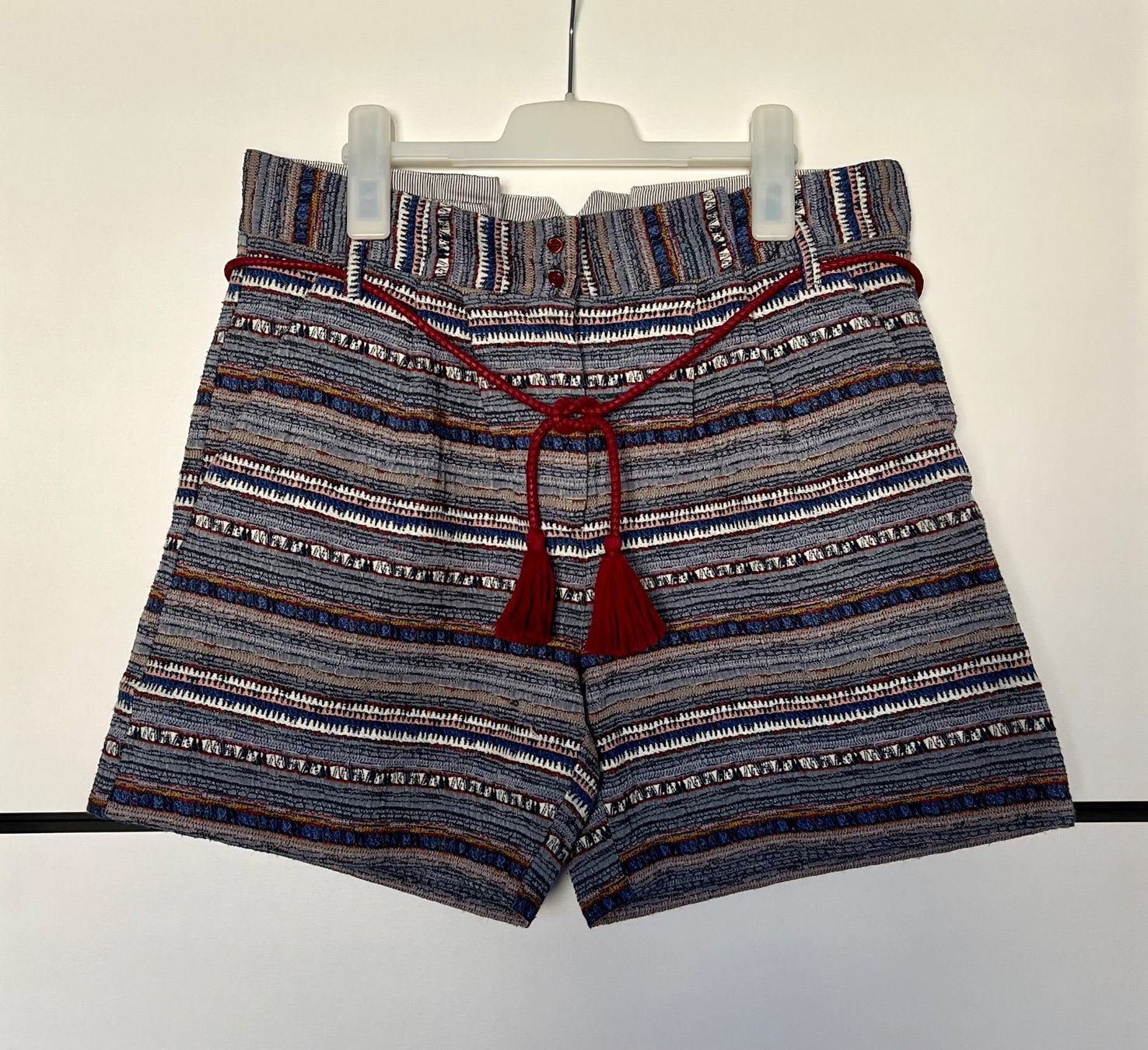 Sessun Pantaloni: Short sessùn Itaca taille 40 – Usato da Le Crêt-p-Semsales venduto da staglione69 1