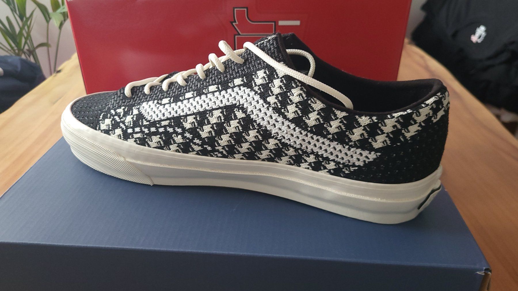 Vans Scarpe da uomo: Vans Old school ek – Nuovo (secondo la descrizione) da Bern venduto da Sneakerheadz 1