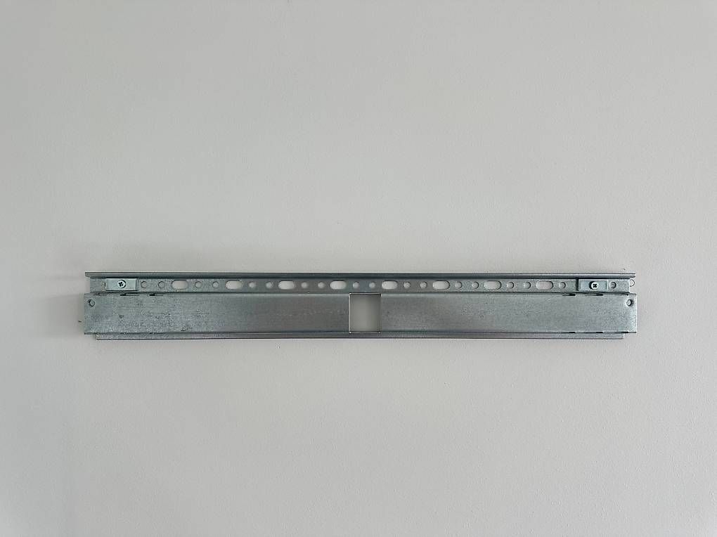 Armadi: IKEA BESTÅ Hängeschrank (weiss glanz) – Usato da Zürich venduto da MT8166 3