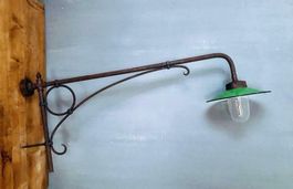 AnNo04 Alte Aussenlampe mit Emaille Schirm