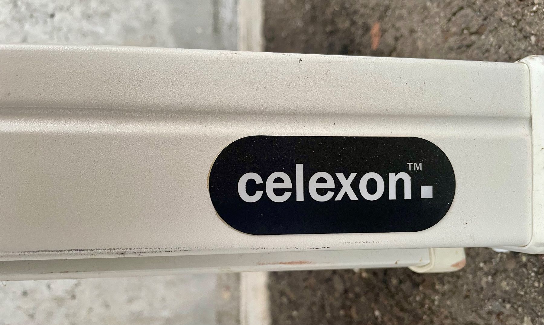 Heimkino: Celexon Electric Screen YM1184890 Leinwand – Gebraucht aus Niederdorf von LeptonAG 3