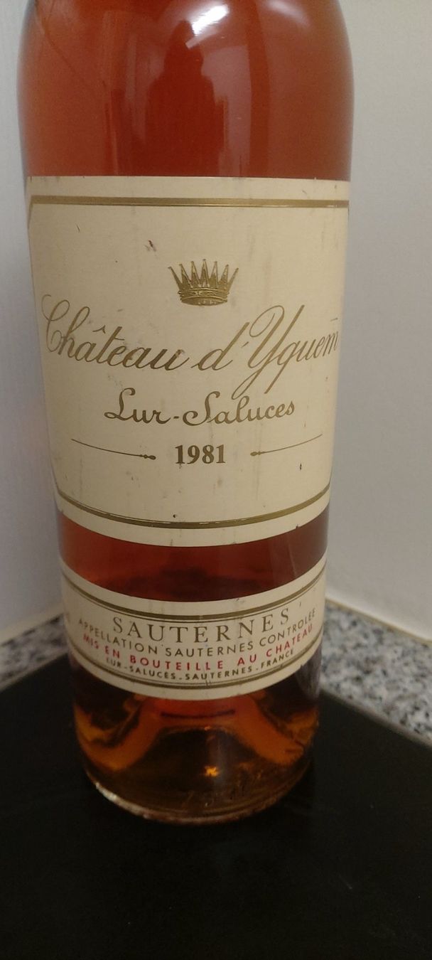 Yquem Vino: Château d'Yquem 1981 – Nuovo (secondo la descrizione) da Grenchen venduto da poggione 1