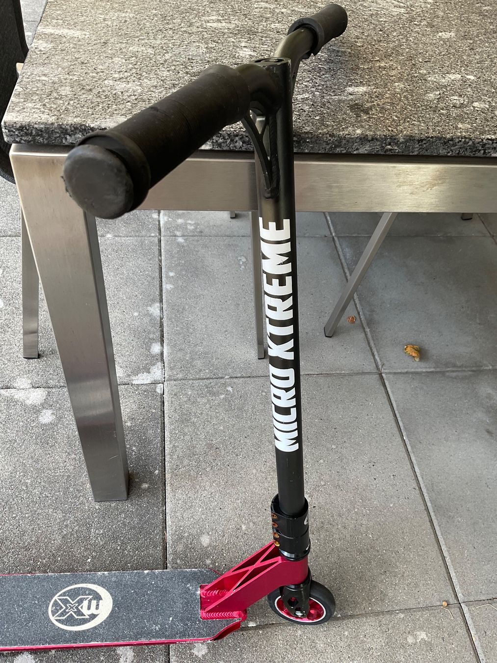 Scooter: Stuntscooter Micro Xtreme rot schwarz – Usato da Kirchberg SG venduto da anfama 2