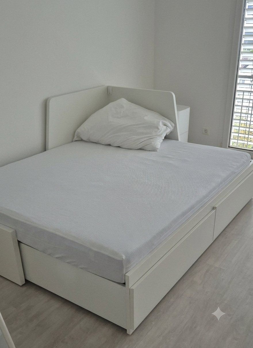 Ikea Letti: IKEA FLEKKE Bed – Usato da Dübendorf venduto da Rekism 1