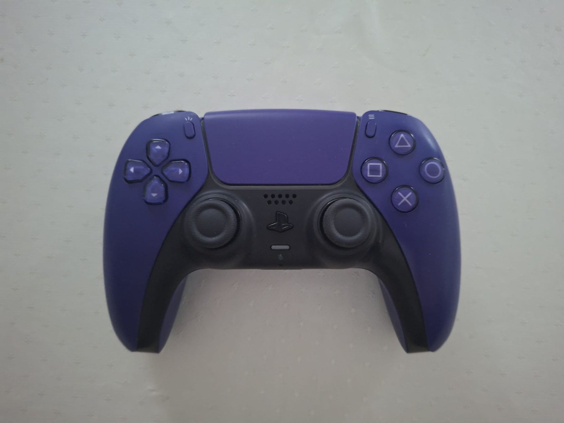 Sony Manettes: PS5 DualSense Controller violett – D'occasion à Niederönz par Niederhe