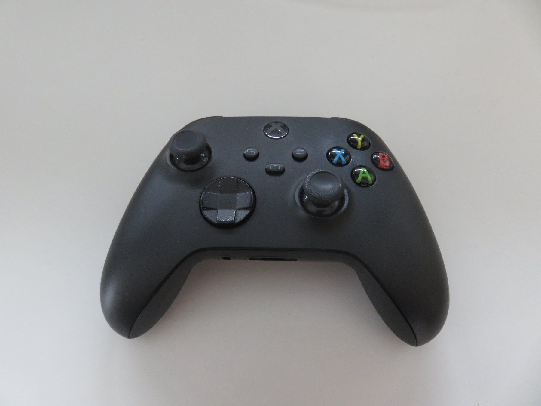 Microsoft Controller: XBox Controller + XBox Akku & SteelSeries Nimbus Controller – Usato da Arlesheim venduto da 5victoria5