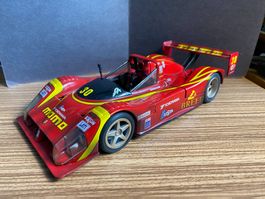 Ferrari 333 SP - Hot Wheels 1:18