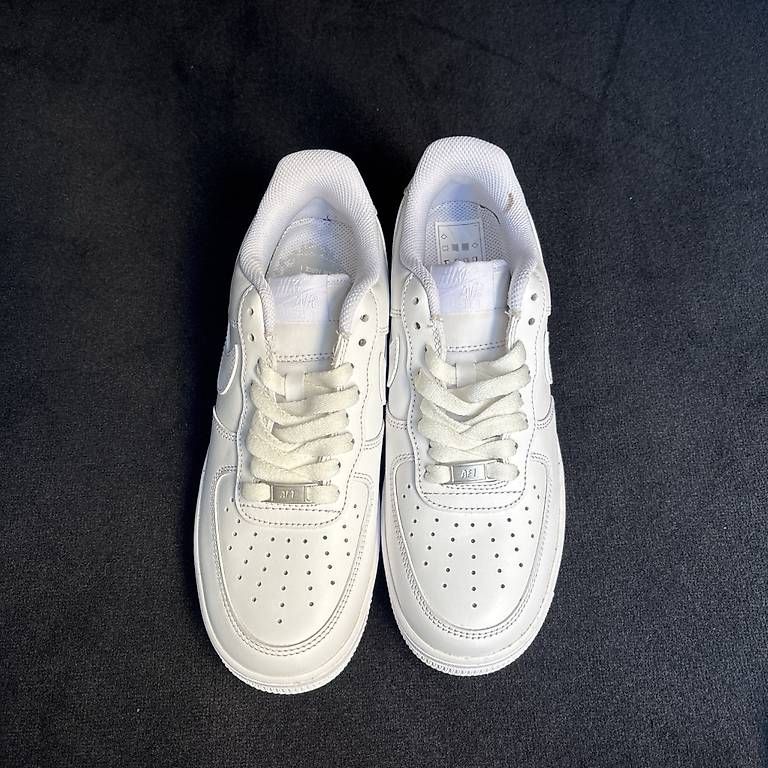 Herrenschuhe: Air Force 1 – Gebraucht aus Kriens von izz_zqs7