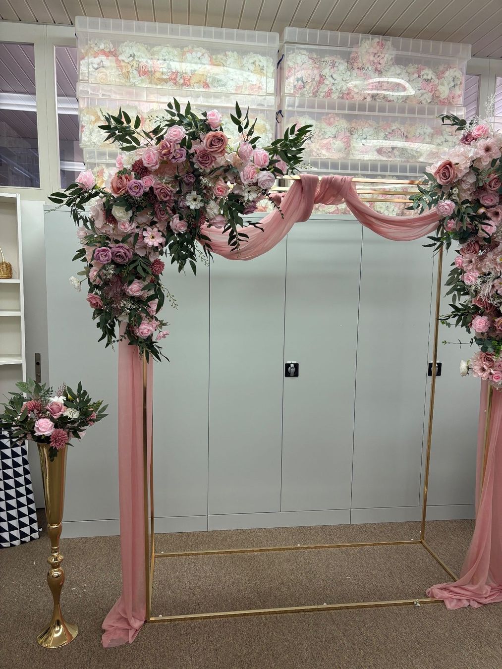 Tutte le decorazioni: wunderschöner Traubogen Hochzeit – Usato da Oftringen venduto da SCHIBLI1 4