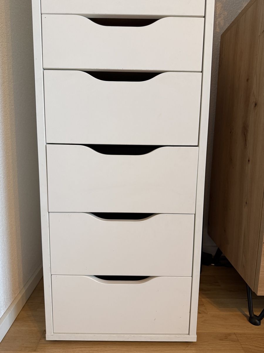 Cassettiere: Caisson 6 tiroirs Alex IKEA blanc bon état – Usato da Gempenach venduto da rebec97 2