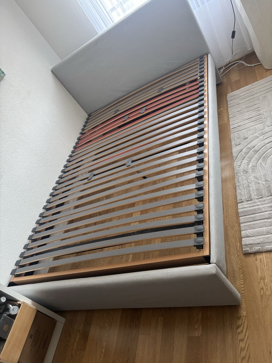 Sommiers: Robusta Lattenrost 140 x 200 – D'occasion à Zug par Deks 5