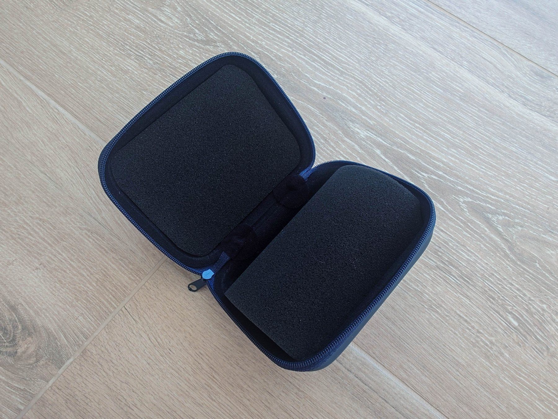 Scatole porta orologi: Longines travel box – Nuovo (secondo la descrizione) da Epalinges venduto da bracelet123 1