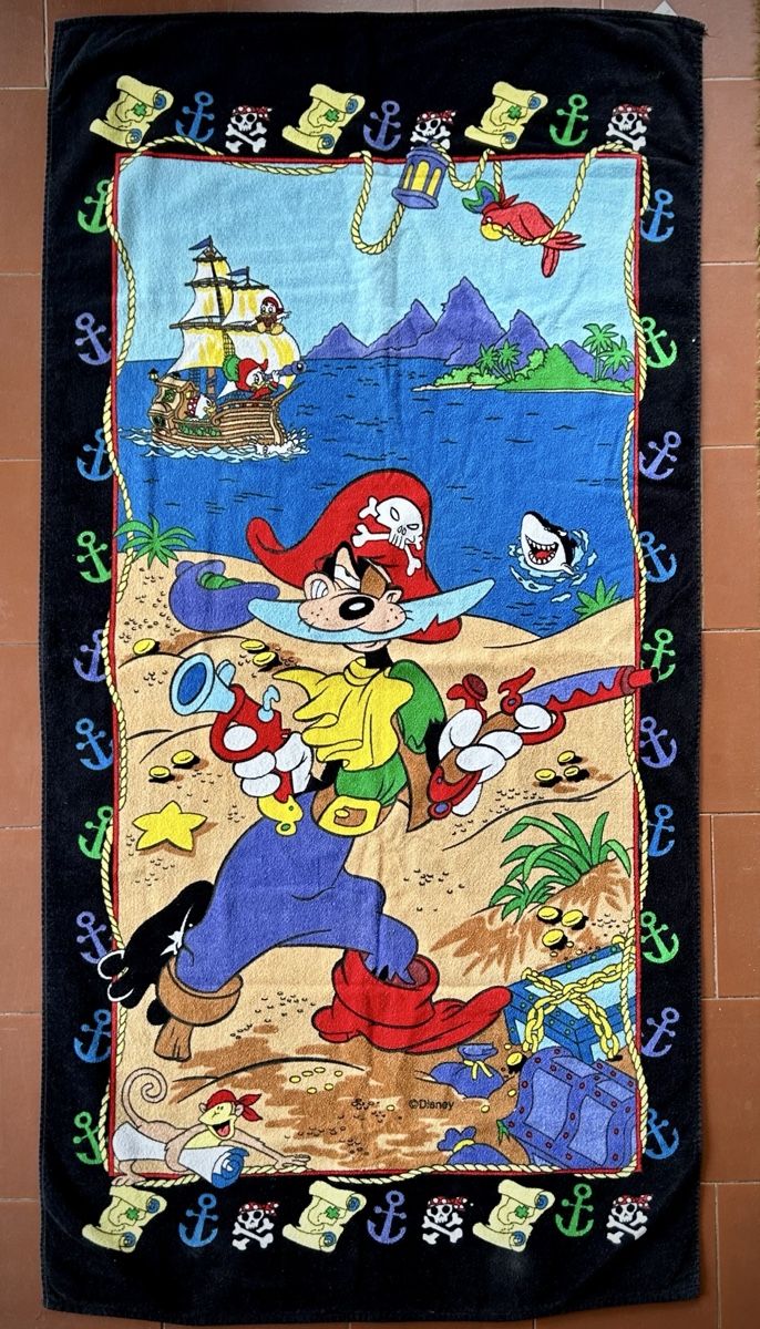 Disney Teli da bagno: Serviette Disney Dingo Pirate occasion – Usato da Leysin venduto da Ogis