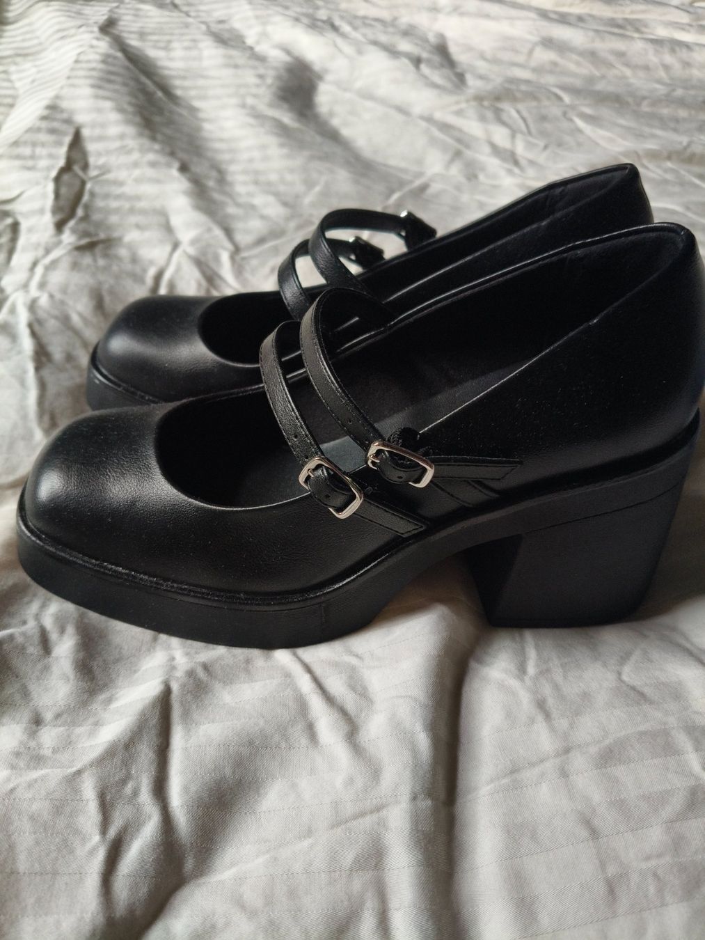 Scarpe da donna: Plateau Sandalen (vegan) – Nuovo (secondo la descrizione) da Bern venduto da CatharinadiBerna 1
