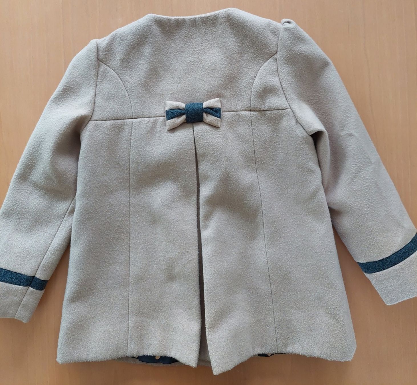 Giacche & Cappotti: Next, eleganter Mädchenmantel Gr. 110 – Usato da Muri b. Bern venduto da rol_xtf8 2