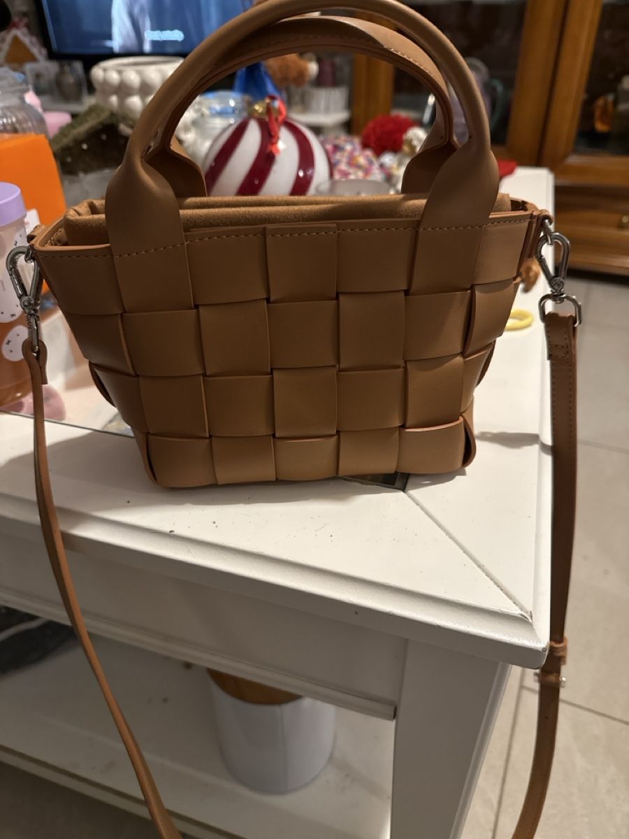 Borse da donna: Carpisa small cross body bag – Usato da Mendrisio venduto da ketolin