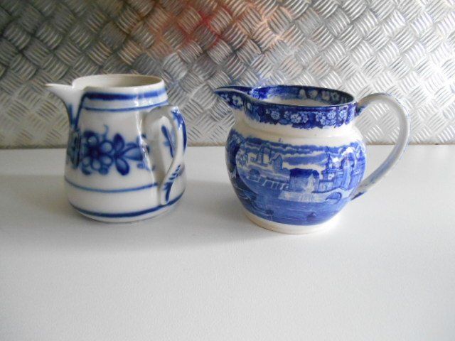 Set di piatti: Pots à crème anciens – Nuovo (secondo la descrizione) da Lausanne venduto da bmf51