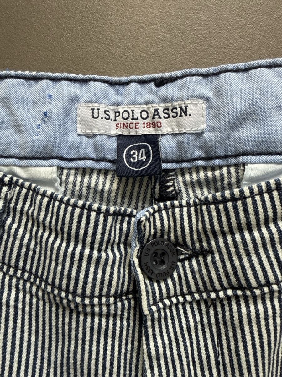 US Polo Pantalons: Herren Shorts US Polo Gr. 34 – D'occasion à Zürich par car_9vrr 2
