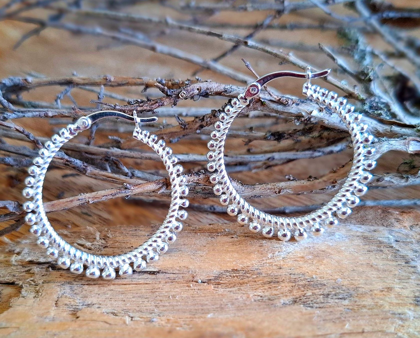 Orecchini pendenti & Orecchini a lobo: MINA - Silbercreolen – Nuovo e nell'imballaggio originale da Mühlethal venduto da nicita-modeschmuck 1