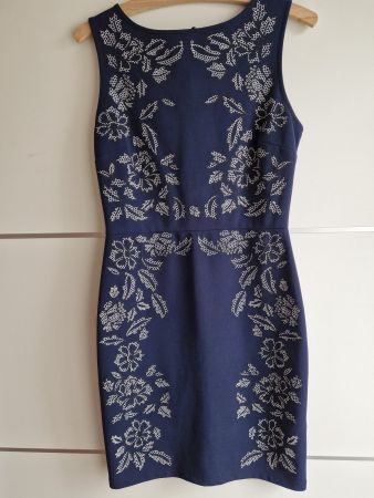 Elegantes, blaues Etuiekleid mit Blumenmuster, Grösse 36
