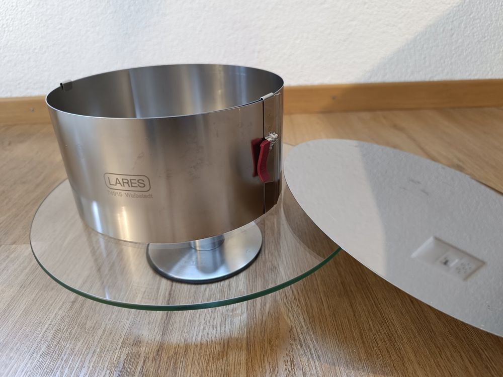 BAIFULAI Tortenplatte Drehbar 28cm - 70-teiliges Kuchen Dekorations Set