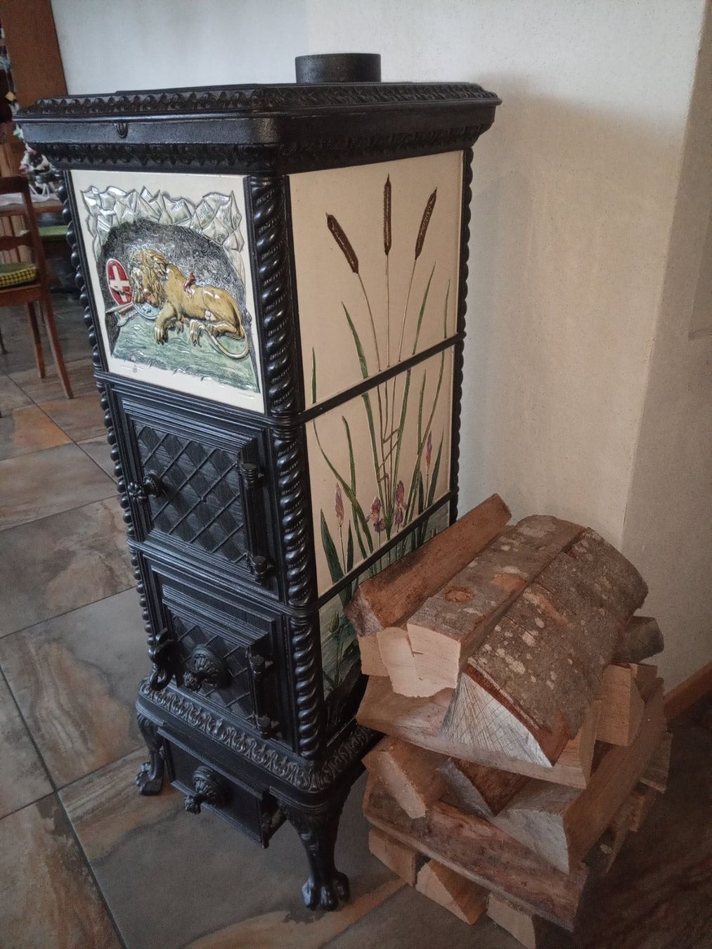 Altri mobili d'antiquariato: Zimmerofen  antik restauriert mit Sichtfenster – Usato da Obersteckholz venduto da Holzofenbeck 4