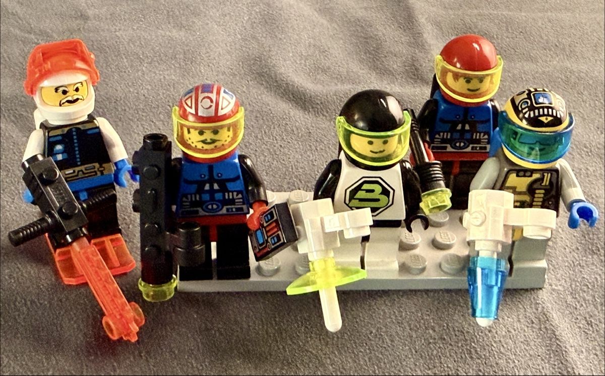 Lego Jouets: Lego Space Explorer Mini Figures – D'occasion à Bellinzona par Alby_C. 1