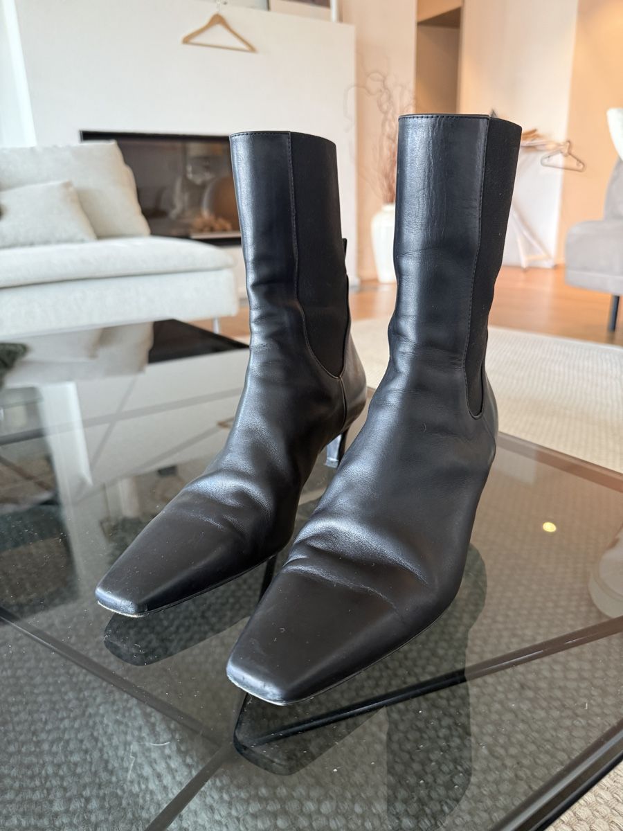 Totême Damenschuhe: Totême Black City Boots Size 40 – Gebraucht aus Kilchberg von anloufra