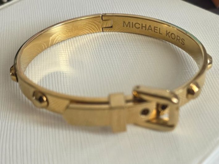 Michael Kors Bracelets: Armreif Michael Kors – D'occasion à Wittenbach par rose_rosi