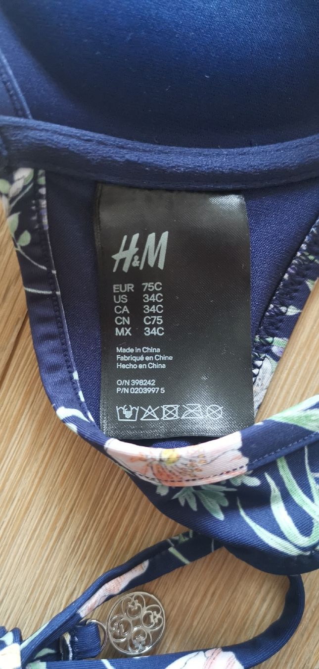 H&M Badekleider & Bikinis: Bikini von H&M, Höschen Gr. 38, Cup 75C – Gebraucht aus Hünenberg See von Glam69 2