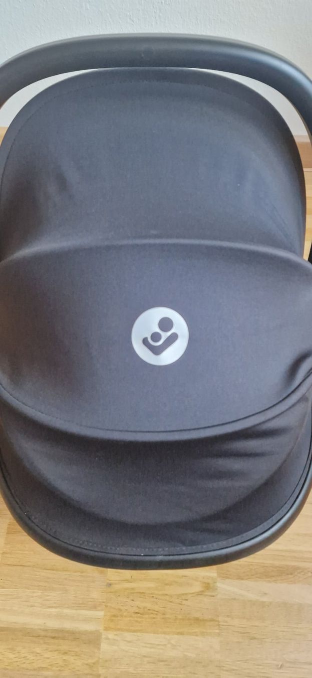 Maxi-Cosi Seggiolini per auto: Babyschale Maxi Cosi CORAL 360. Grosse Hilfe für Mama! – Usato da Basel venduto da Bernosina 7